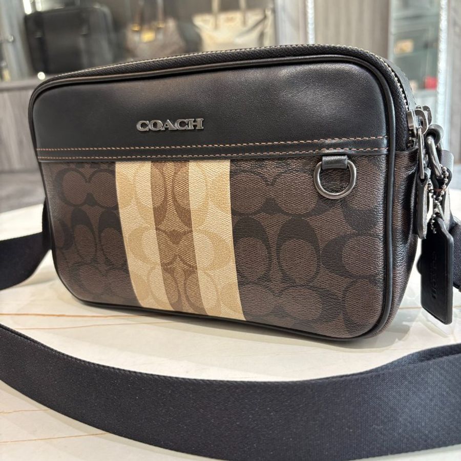 *SHIHNA名牌精品* COACH GRAHAM LOGO印花雙層斜背相機包-1