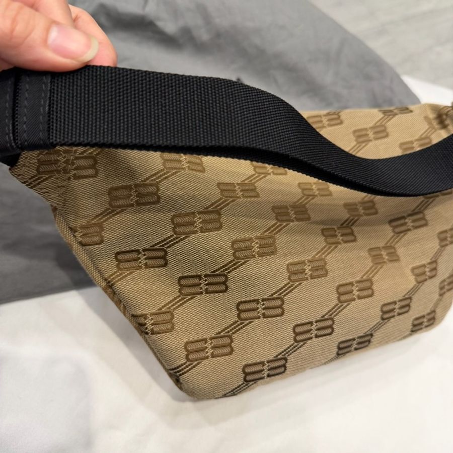 Balenciaga 巴黎世家 滿版BB 布面 腰包 胸口包-21