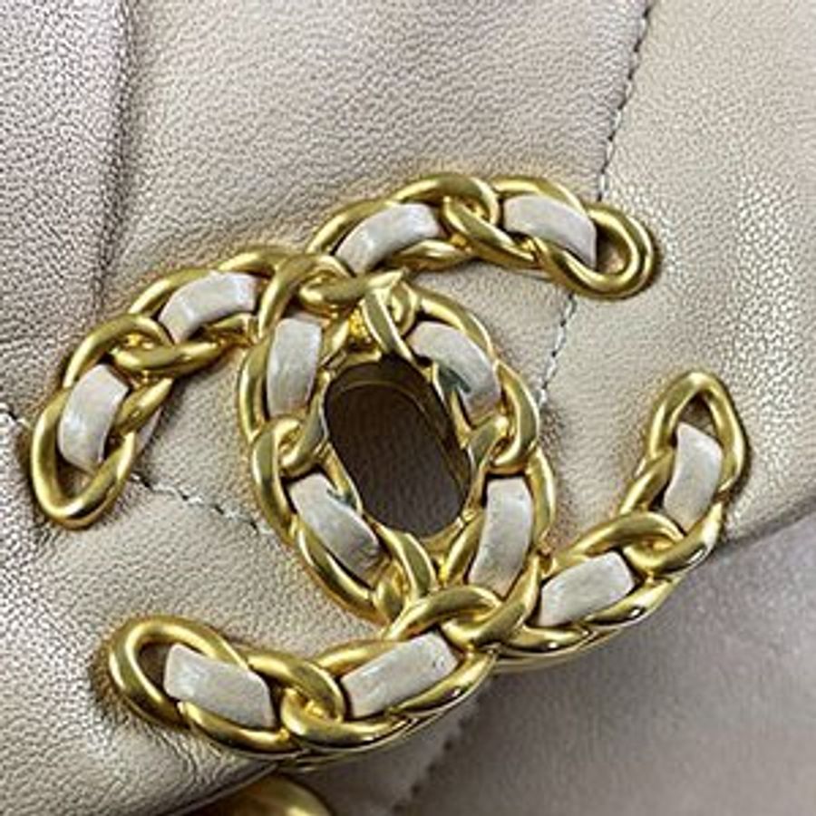 *奢華大道國際精品*【CH0721】CHANEL 奶茶色小羊皮 金釦19系列 口蓋兩用包 AS1160-12
