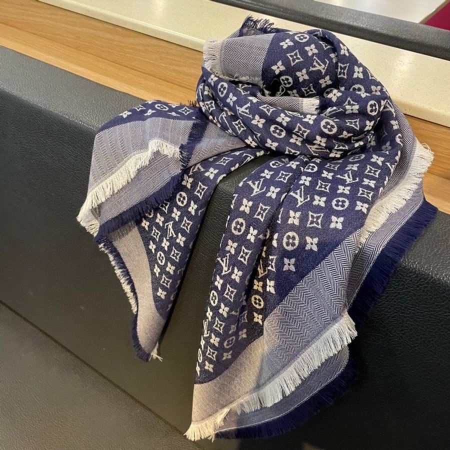 LV M71376 Monogram Denim 披肩/滿版老花/羊毛絲綢披肩/圍巾~二手-0