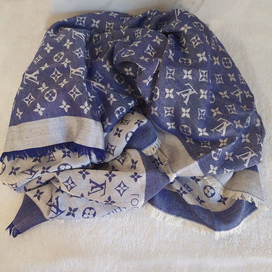 LV M71376 Monogram Denim 披肩/滿版老花/羊毛絲綢披肩/圍巾~二手-16