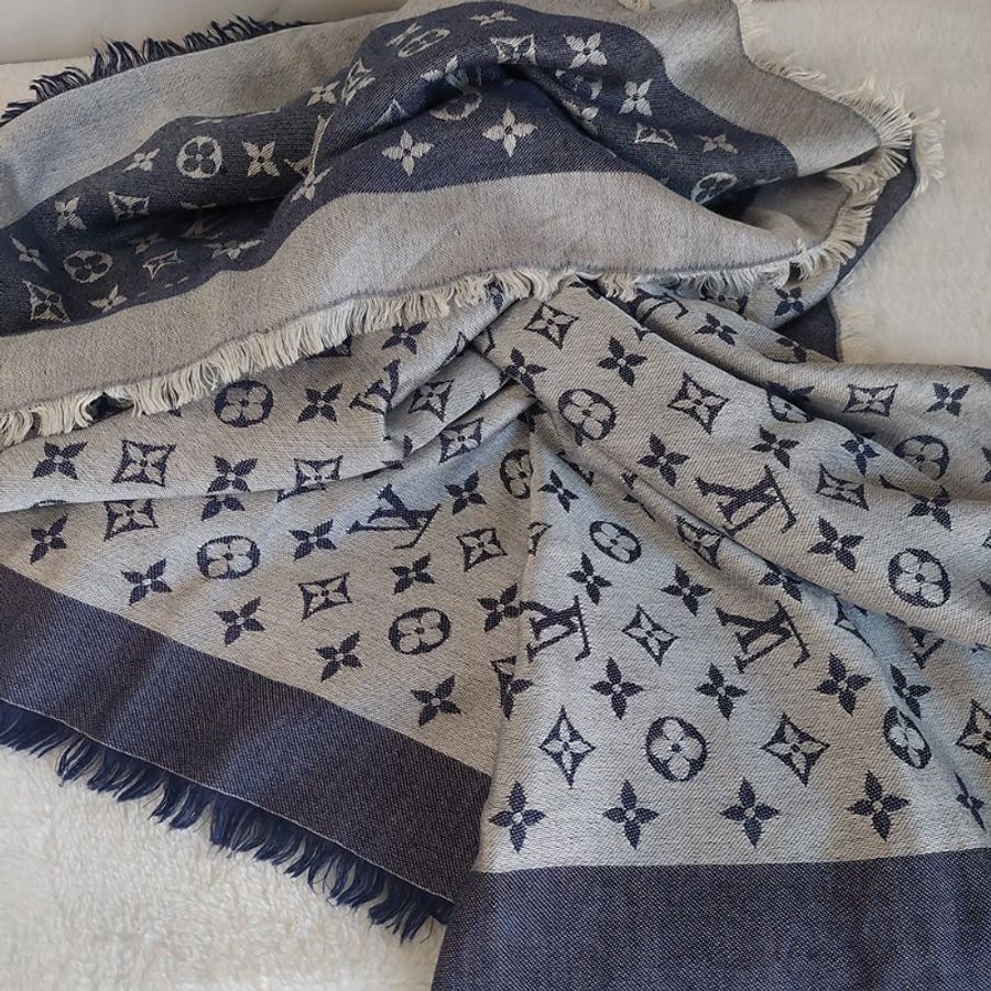 LV M71376 Monogram Denim 披肩/滿版老花/羊毛絲綢披肩/圍巾~二手-25
