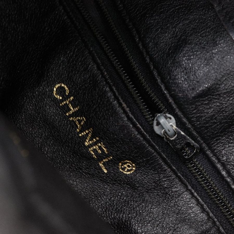 Chanel香奈兒 Vintage 黑色 羊皮菱格紋 流蘇 水桶包-13