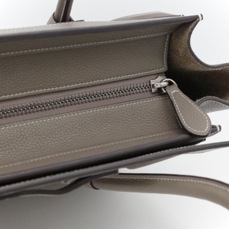 Celine 思琳 Micro Luggage 囧臉包 暖灰色 粒面小牛皮 手提包 斜背包 肩背包-11