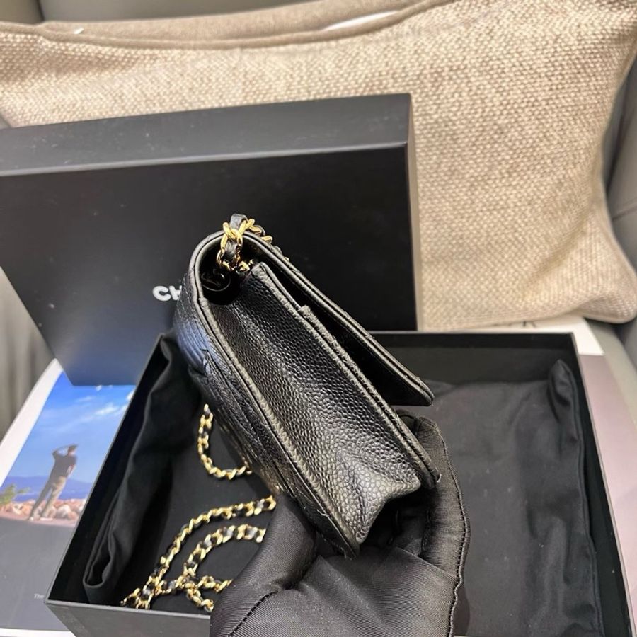 Chanel香奈兒黑金荔枝紋woc發財包-2