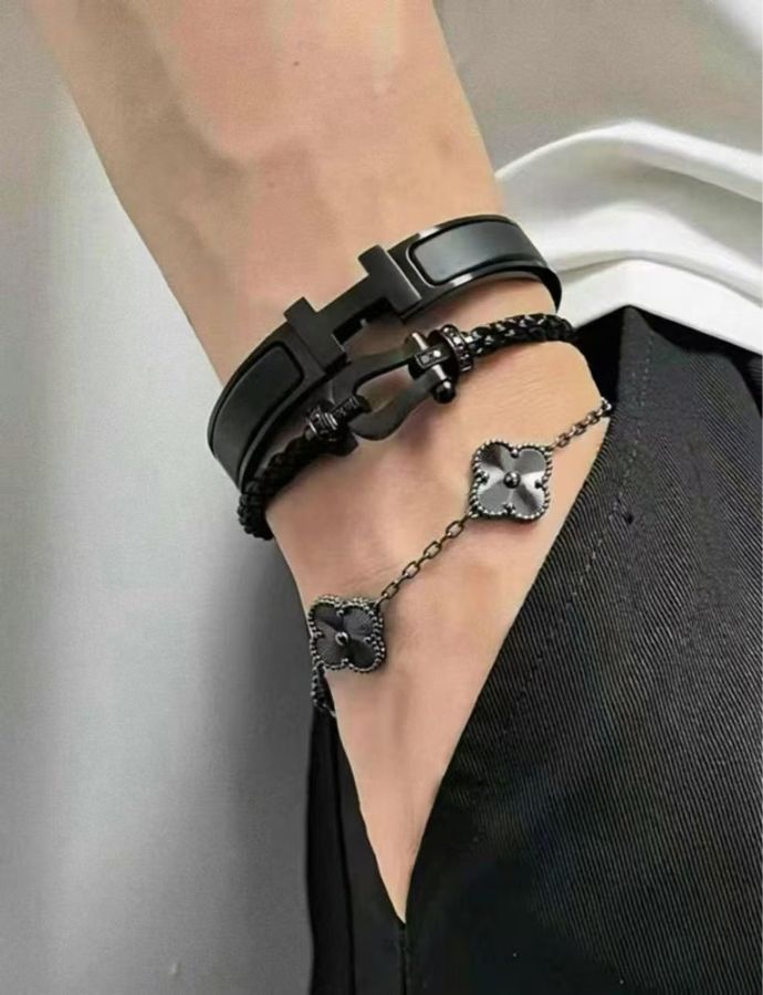 Hermes Clic H 黑武士 手鐲 T5-1