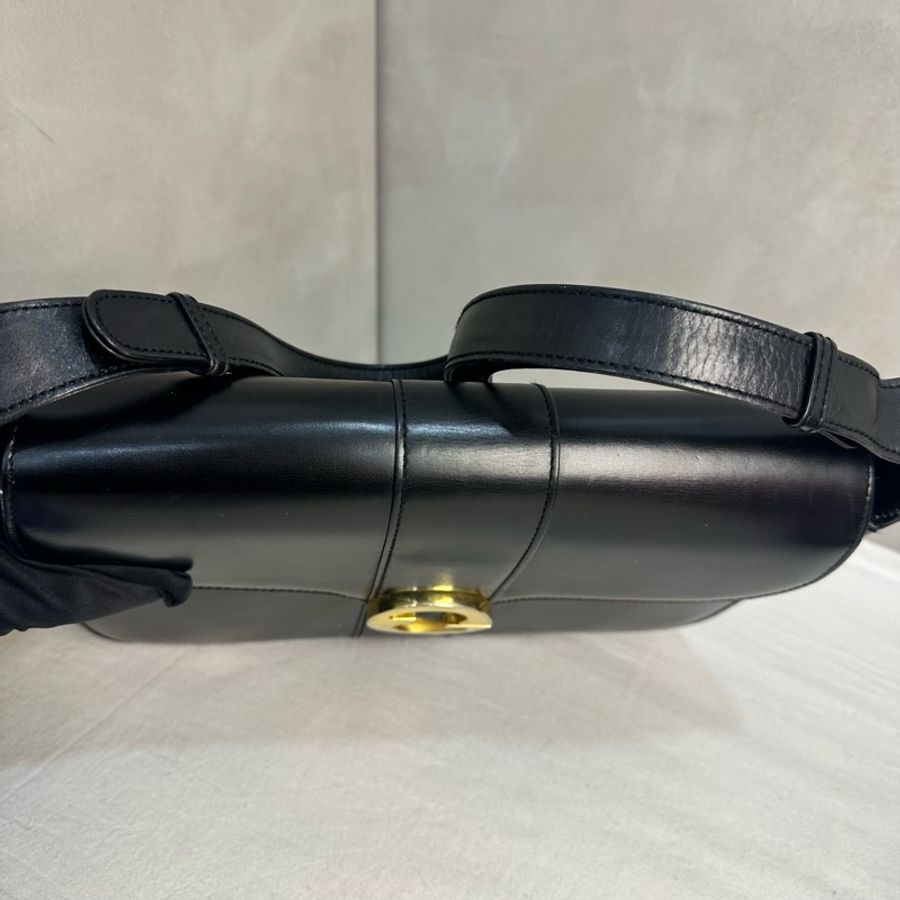 【赫蒂國際精品】 Gucci 古馳 黑色金色logo小牛皮肩背包 vintage-8