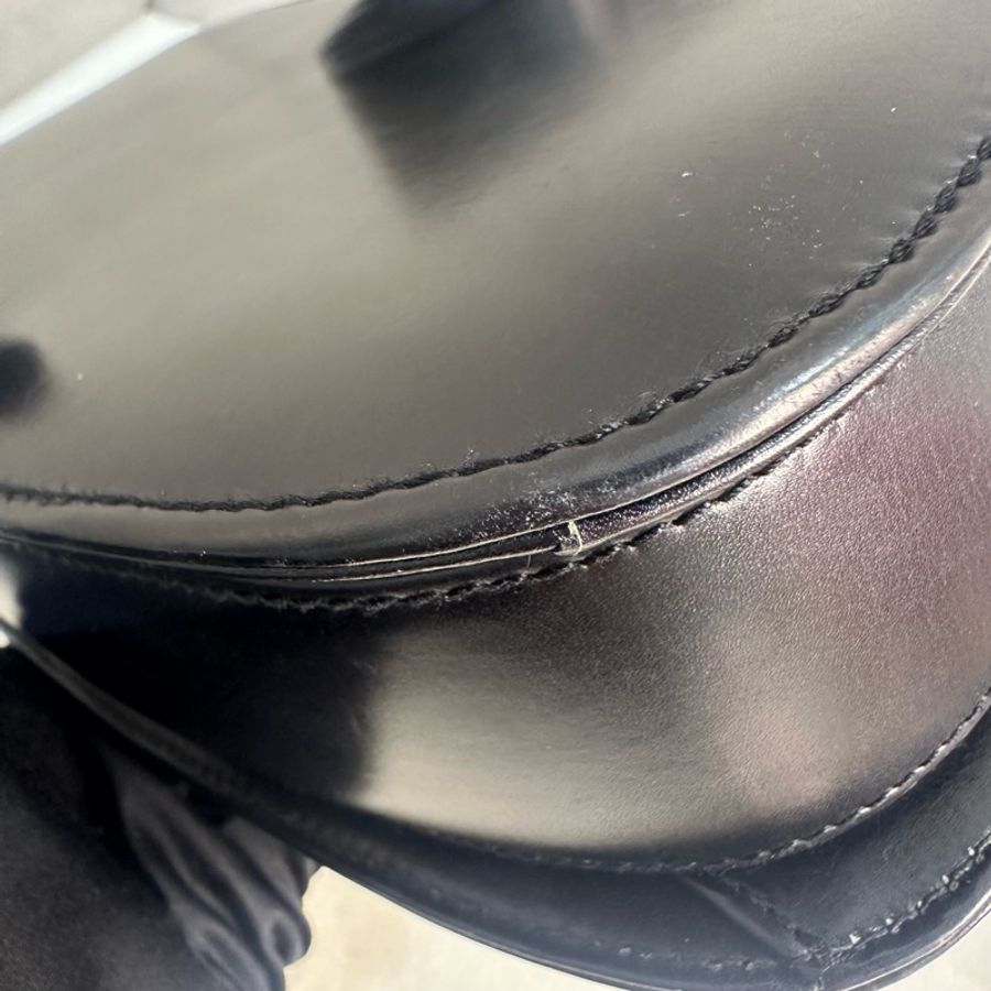 【赫蒂國際精品】 Gucci 古馳 黑色金色logo小牛皮肩背包 vintage-17