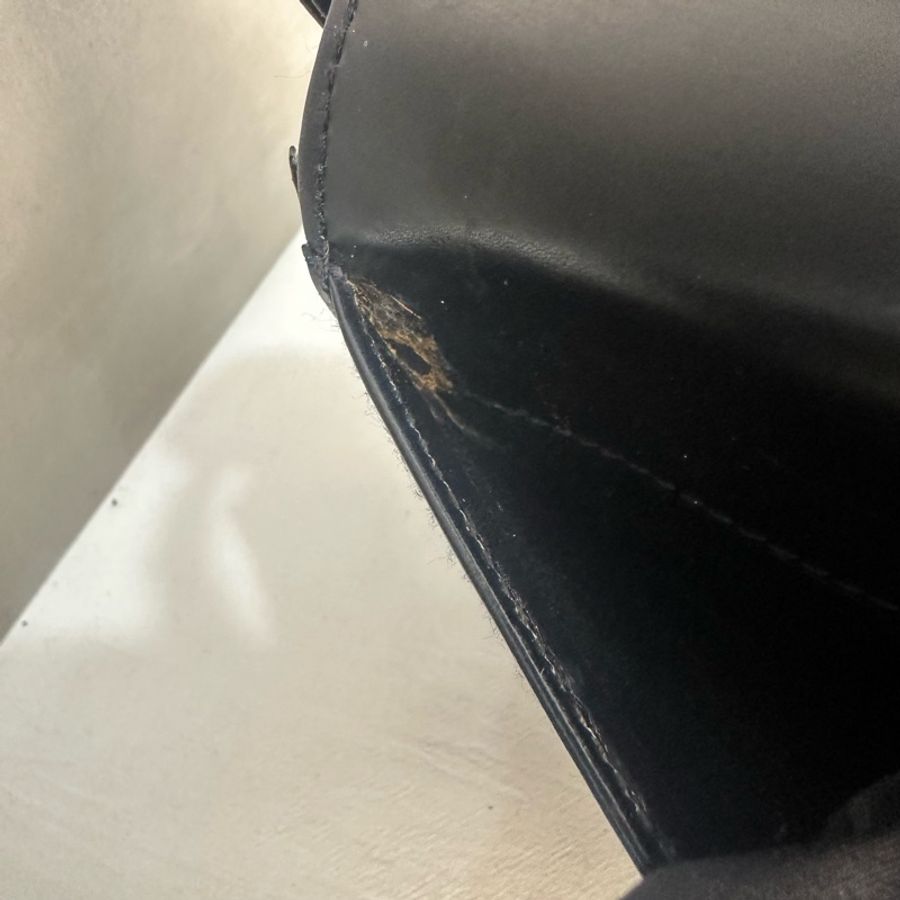 【赫蒂國際精品】 Gucci 古馳 黑色金色logo小牛皮肩背包 vintage-37