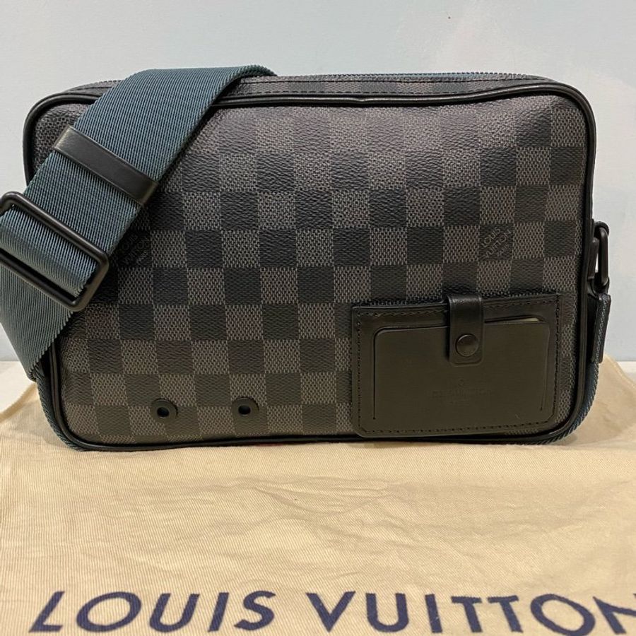 Louis Vuitton 黑棋盤格帆布拉鍊郵差包-0