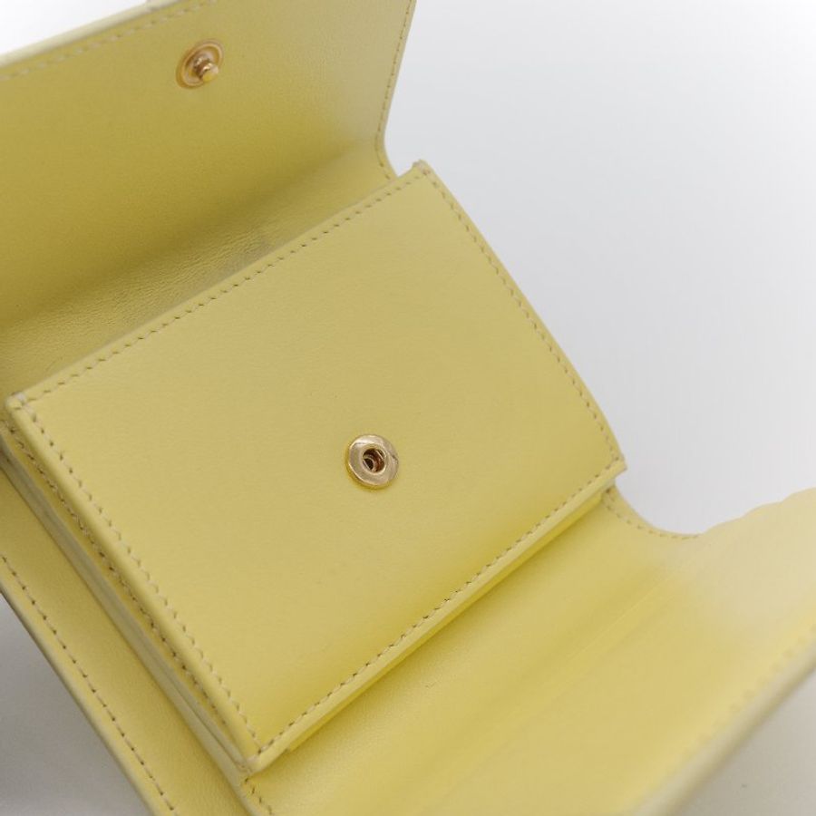 Celine 思琳 檸檬黃 米色 粒紋小牛皮 小號雙折帶扣短夾-8