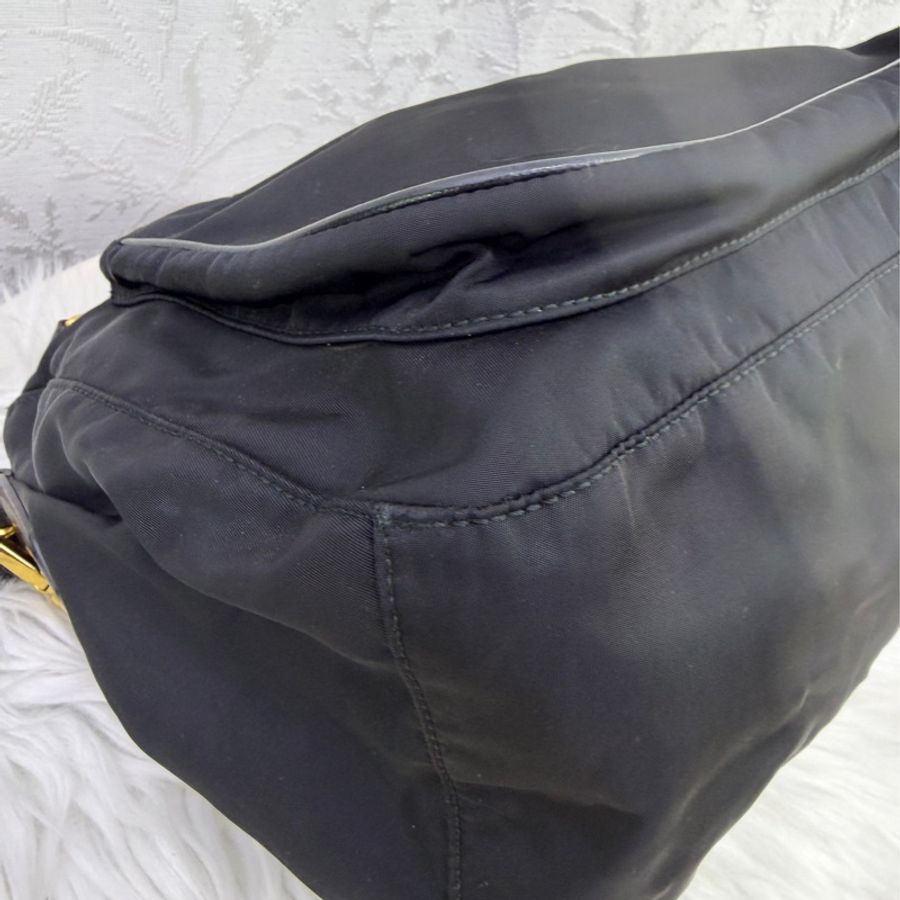 prada bag-19