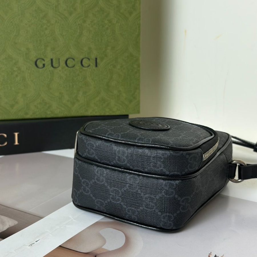 GUCCI Retro斜背小包-5