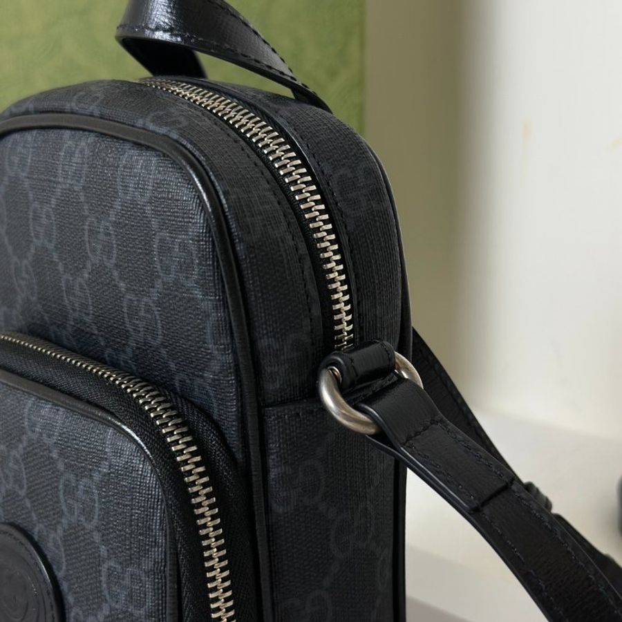 GUCCI Retro斜背小包-10