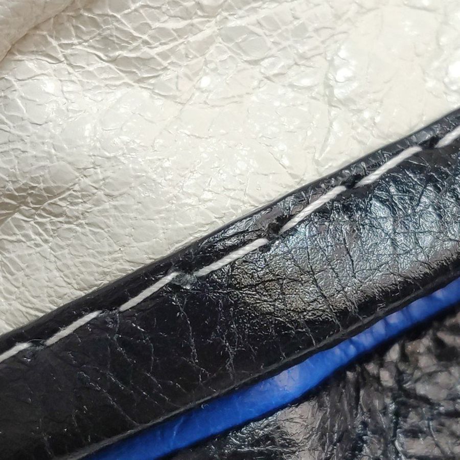 Balenciaga Bazar油蠟皮拼色logo小微標斜挎包-14