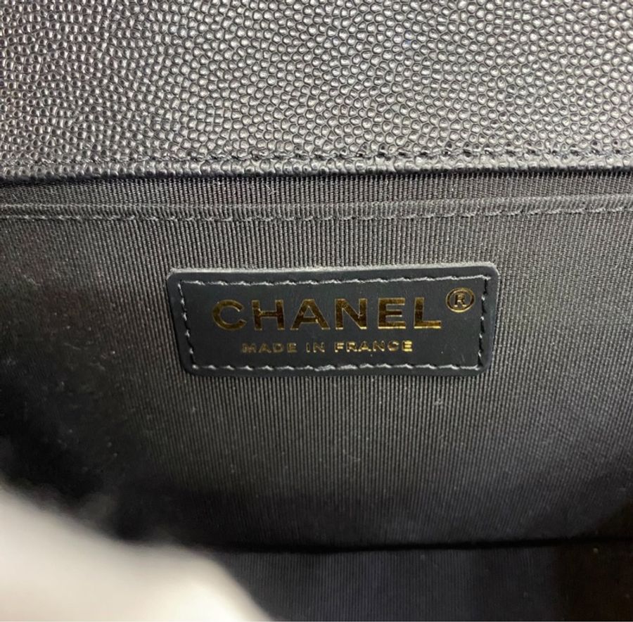 【99.9%新✨大全套✨全網最低價】Chanel Boy 中號黑金荔枝皮-5