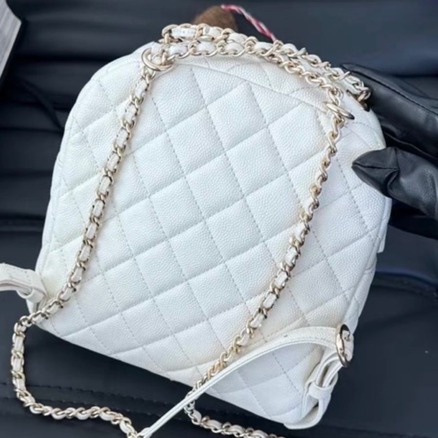 【96新 ✨ 全網最低價！】Chanel 香奈兒 荔枝牛皮雙肩包 白色金扣 有卡-9