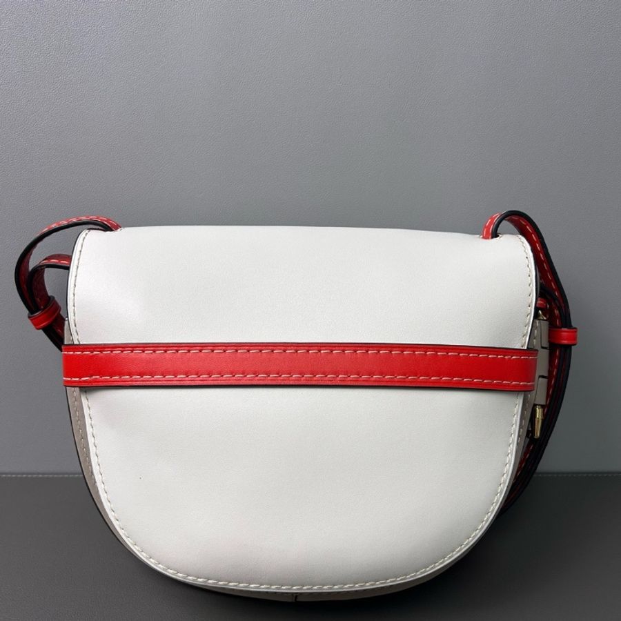 LOEWE Gate Dual  蝴蝶結裝飾柔軟小牛皮 29*20 98新配件保卡塵袋-6