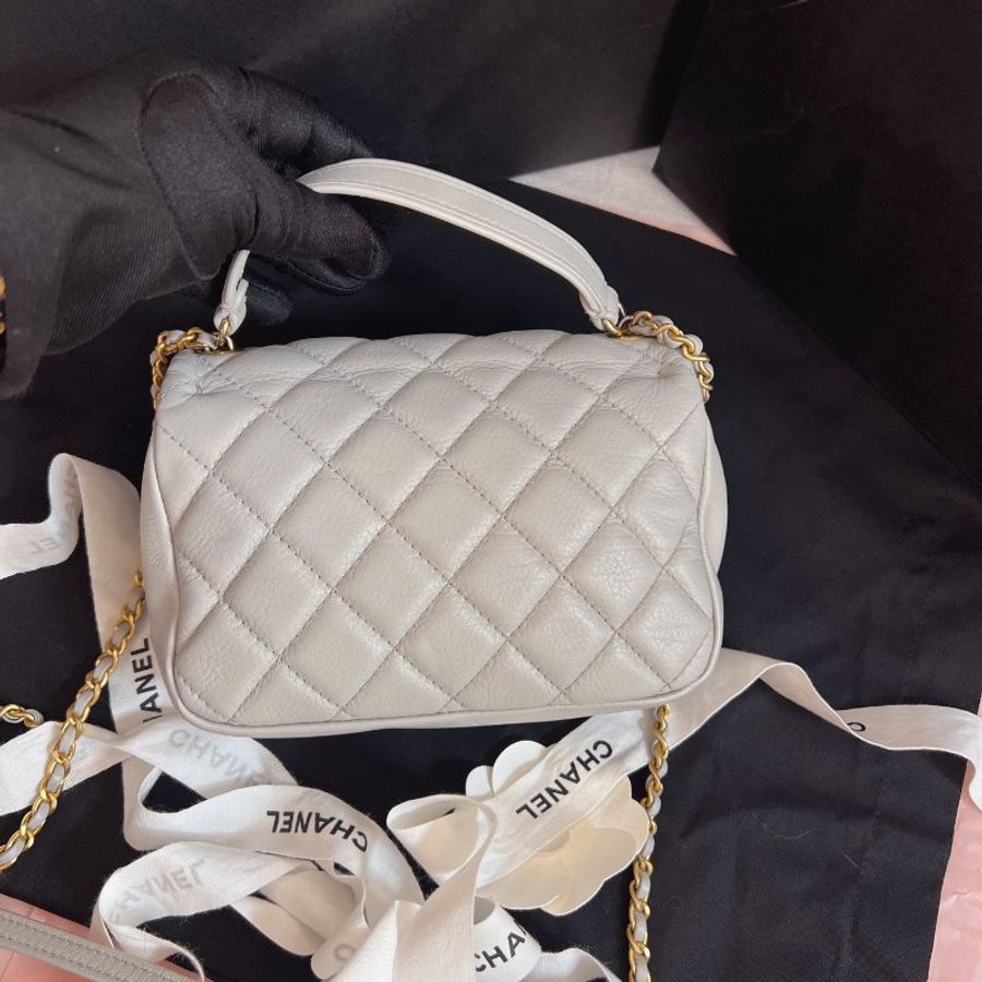 近新品 香奈兒/Chanel 迷你清冷灰郵差鏈條包 附件塵袋-6