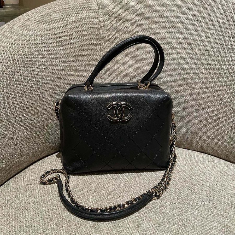 香奈兒/Chanel 黑金牛皮琺瑯扣複古吐司牛奶盒子荳腐包手提小方盒-0