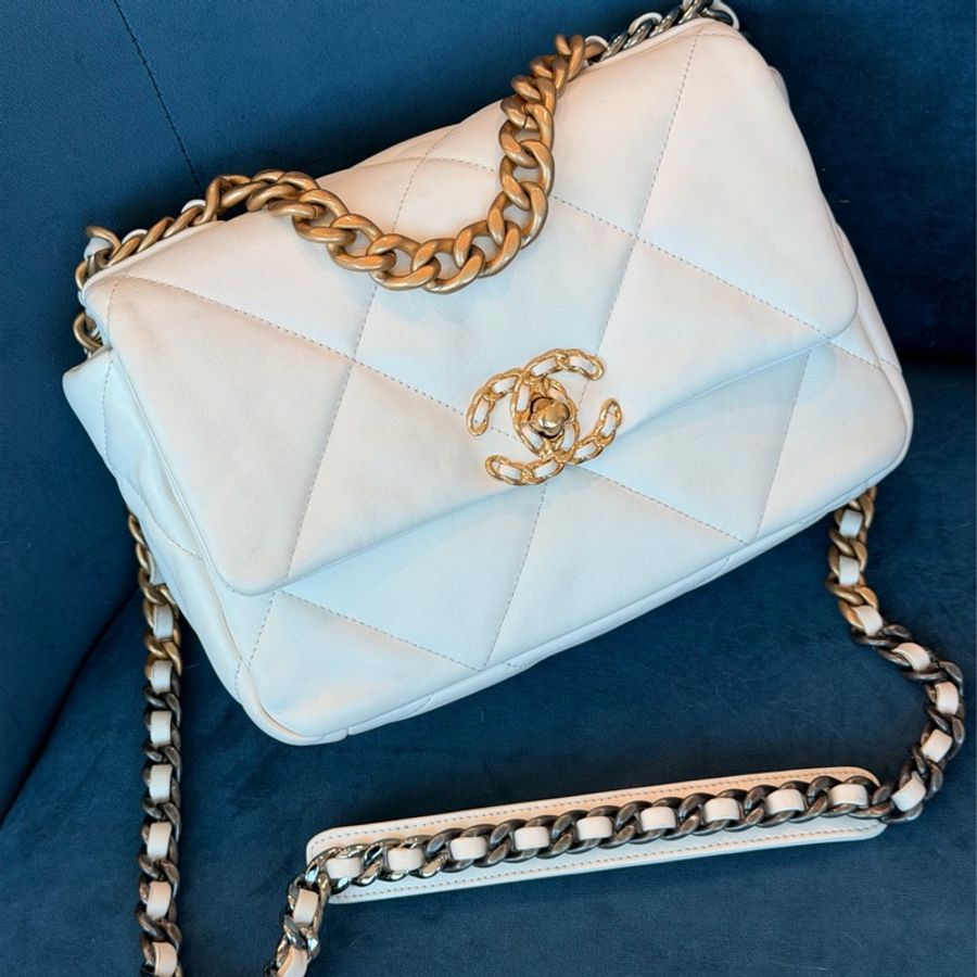 CHANEL 白色19bag 晶片款/購證/手袋🤍金銀鏈條-0