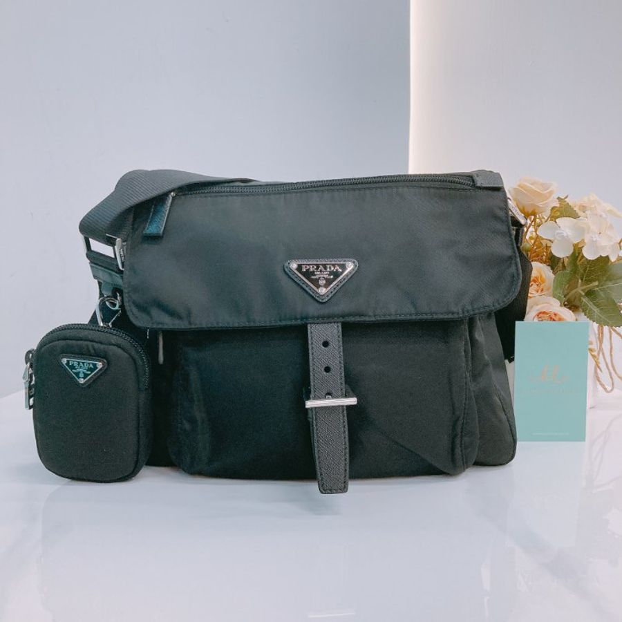 MS0553 Prada 普拉達 復刻版 降落傘布 尼龍布 跣水 郵差包 小掛件 黑色 銀扣 Re-Nylon Padded Bag Small Black x PHW-0