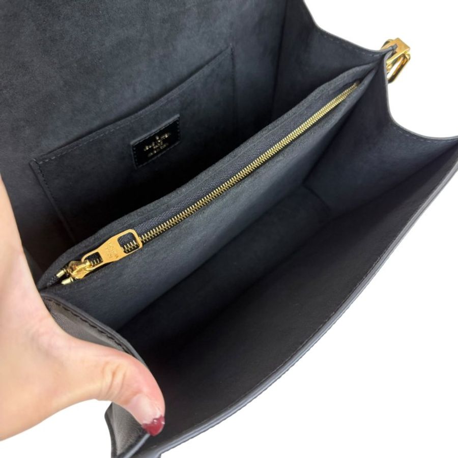 Louis Vuitton - 黑色金釦牛皮EPI Dauphine肩側背包╻MM-17
