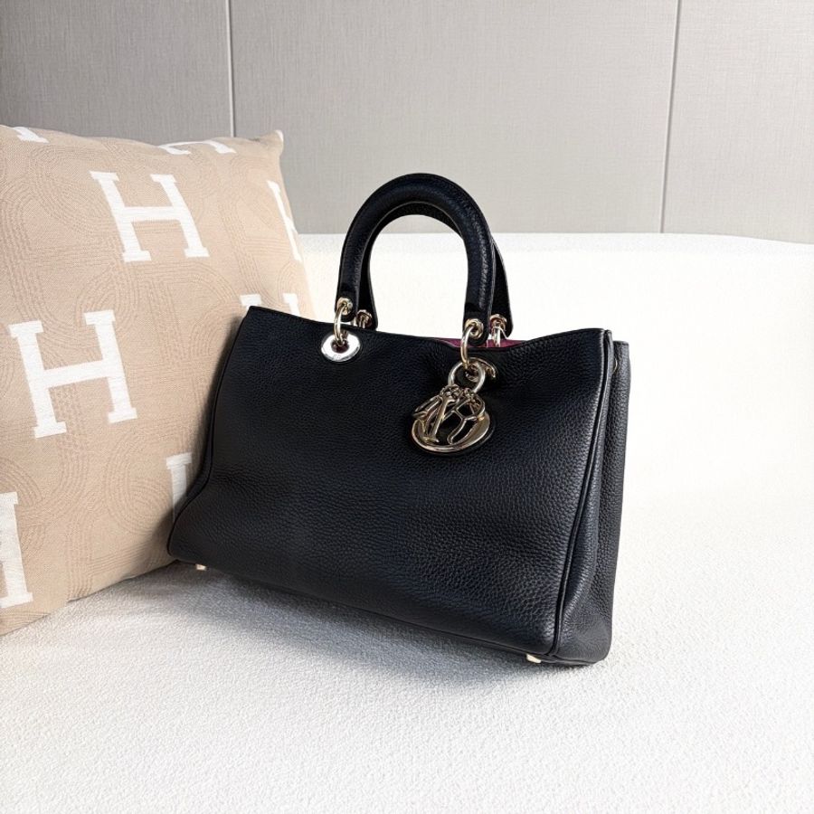 Dior 黑金vip全皮手提紫色內里 31*22*12 98新配件子袋塵袋肩帶-3