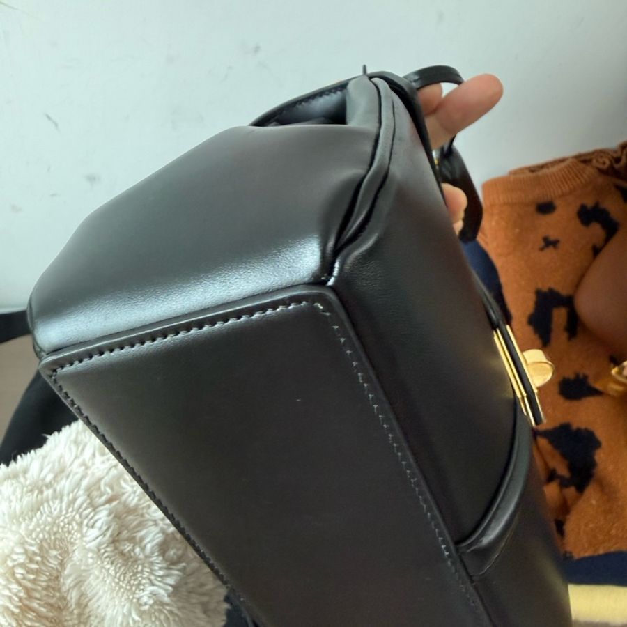 Celine 16 mini黑色手提肩背包-11