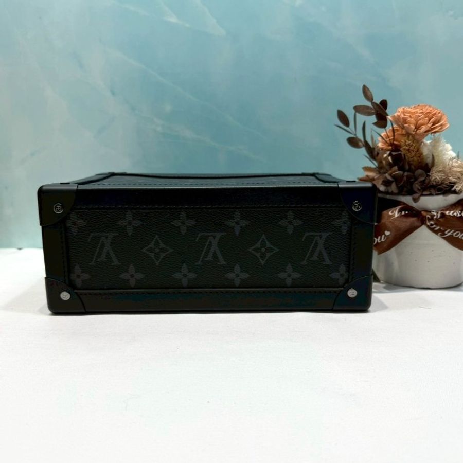 LV 全新Soft Trunk黑花軟箱包-5