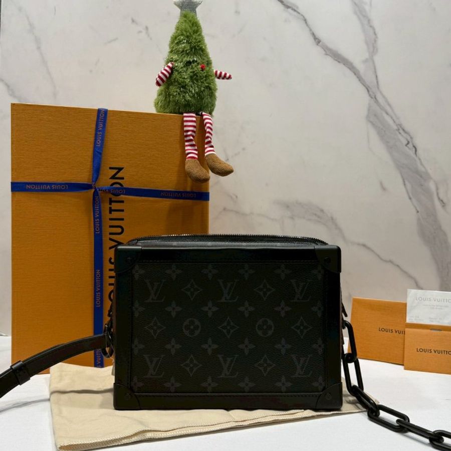 LV 全新Soft Trunk黑花軟箱包-1
