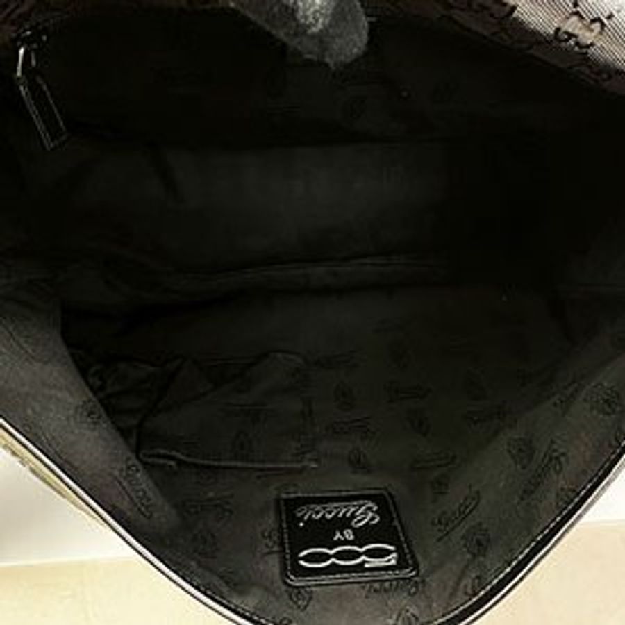 *奢華大道國際精品*【G1607】GUCCI黑色雷射PVC綠紅綠微笑斜背包 269376-5