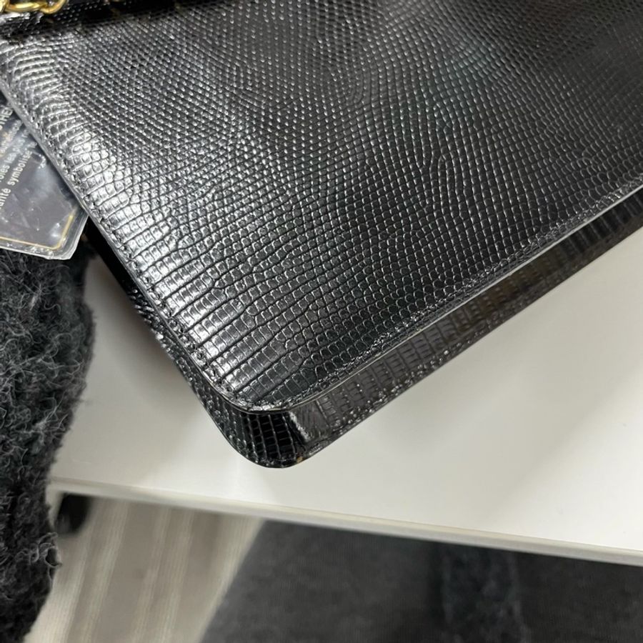 「JL精品代購」 香奈兒中古黑金蜥蜴皮按扣鏈條單肩信封包-9