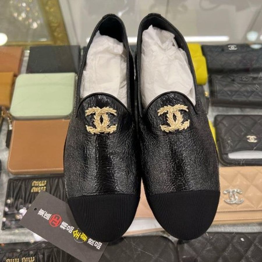 東區正精品㊣CHANEL G39318 全新香奈兒黑色全皮金色雙C logo 樂福鞋娃娃鞋平底鞋 37號 RZ5870-0