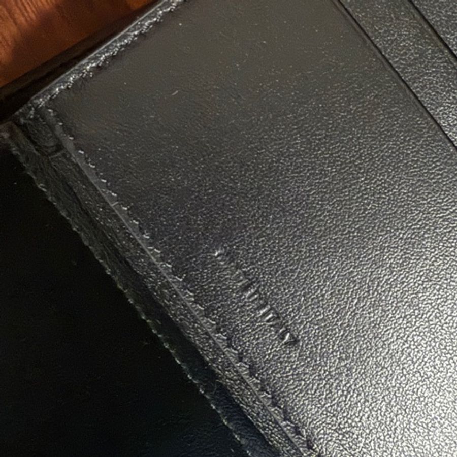 celine 16小牛皮 黑色金鈕扣三折短夾-7