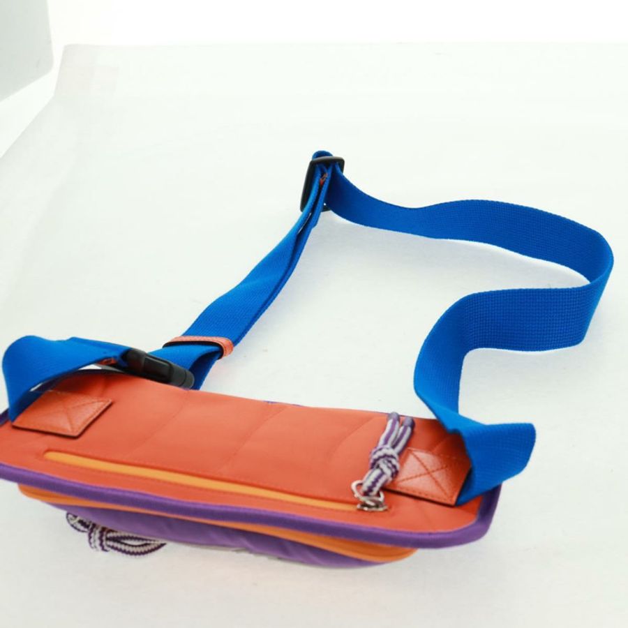 【日本直送】GUCCI 互扣式 G 腰包 尼龍紫銀色 752102 正品 BA9874V-13