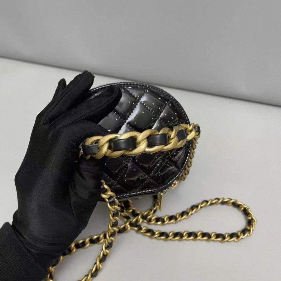 Chanel香奈兒 黑金漆皮菱格水桶包 芯片款-4