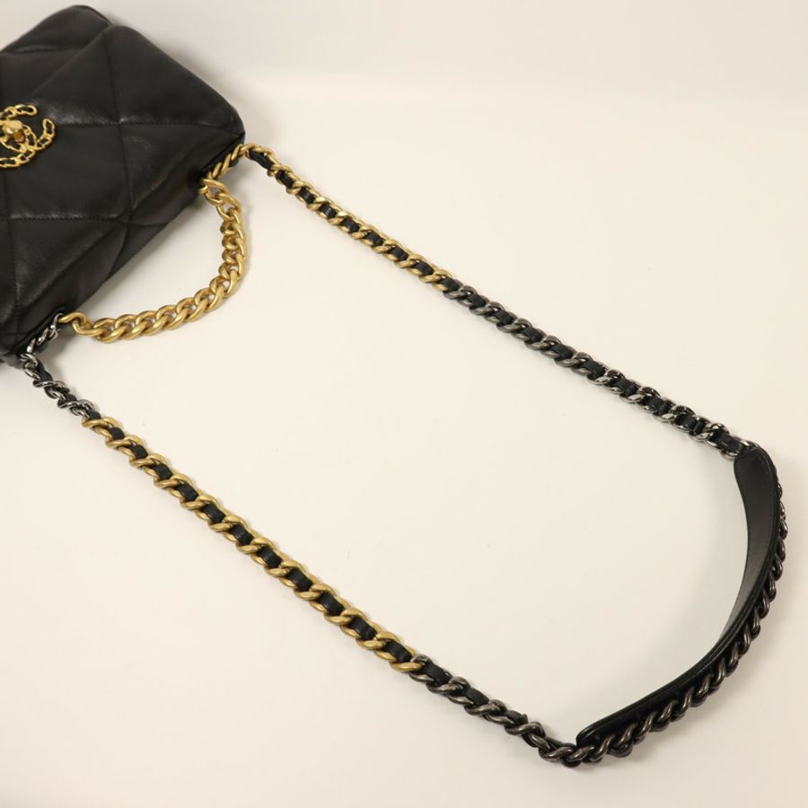 CHANEL 羊皮皮革C19 Small鏈帶肩背袋-7