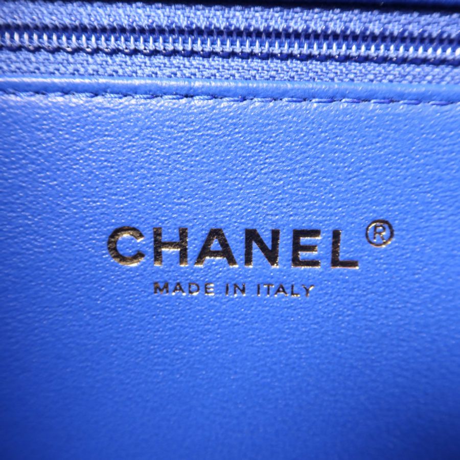 CHANEL 牛皮皮革Filigree Vanity Case Small金扣鏈帶手挽肩背兩用袋-4