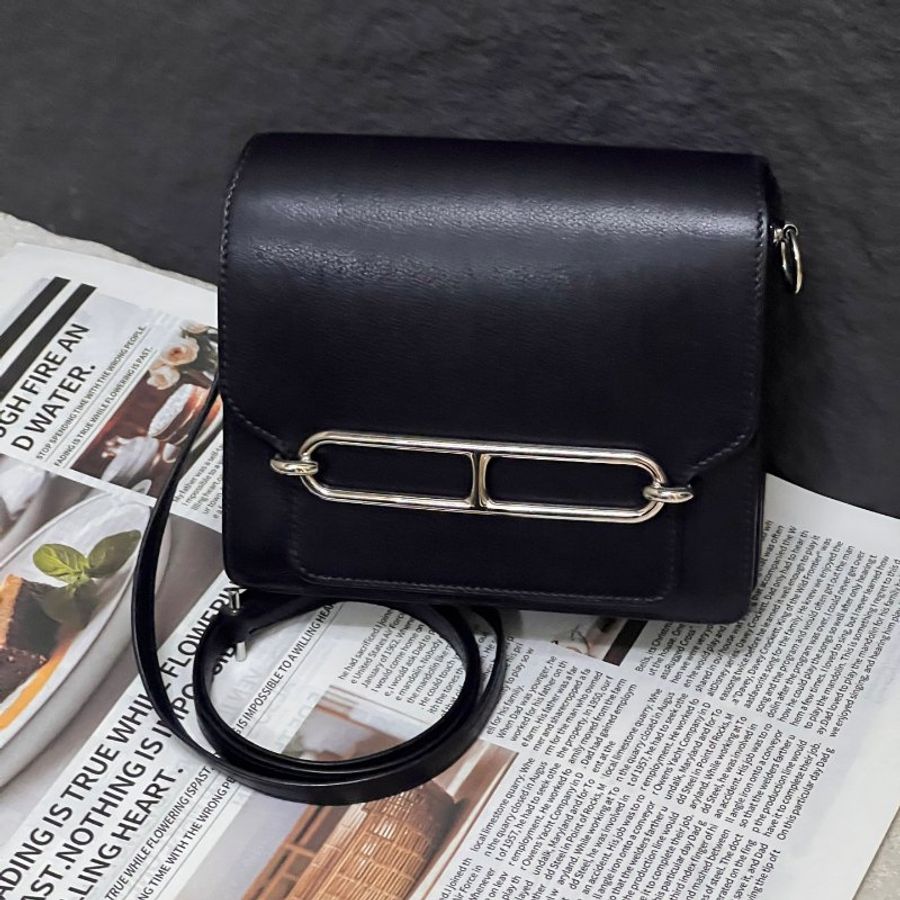 近新品 愛馬仕Hermes Mini Roulis黑銀 Evergrain皮 肩背包-0