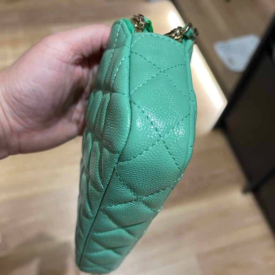 Chanel相機包 牛皮woc 放的下手機-5
