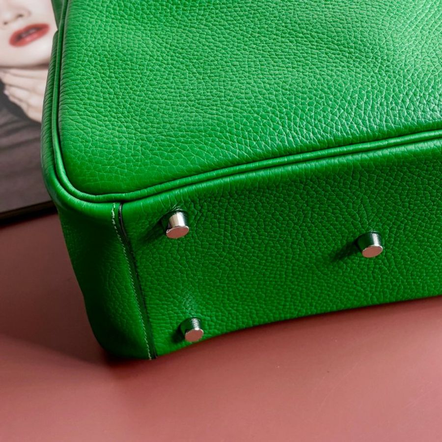 🅁刻 ::HERMES::竹子綠皮革銀釦LINDY 26手提肩背包-4