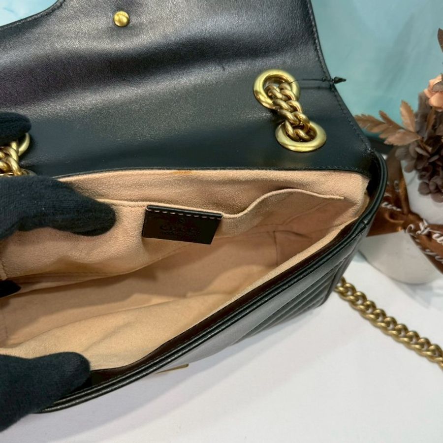 GUCCI GG Marmont小型絎縫肩揹包-5