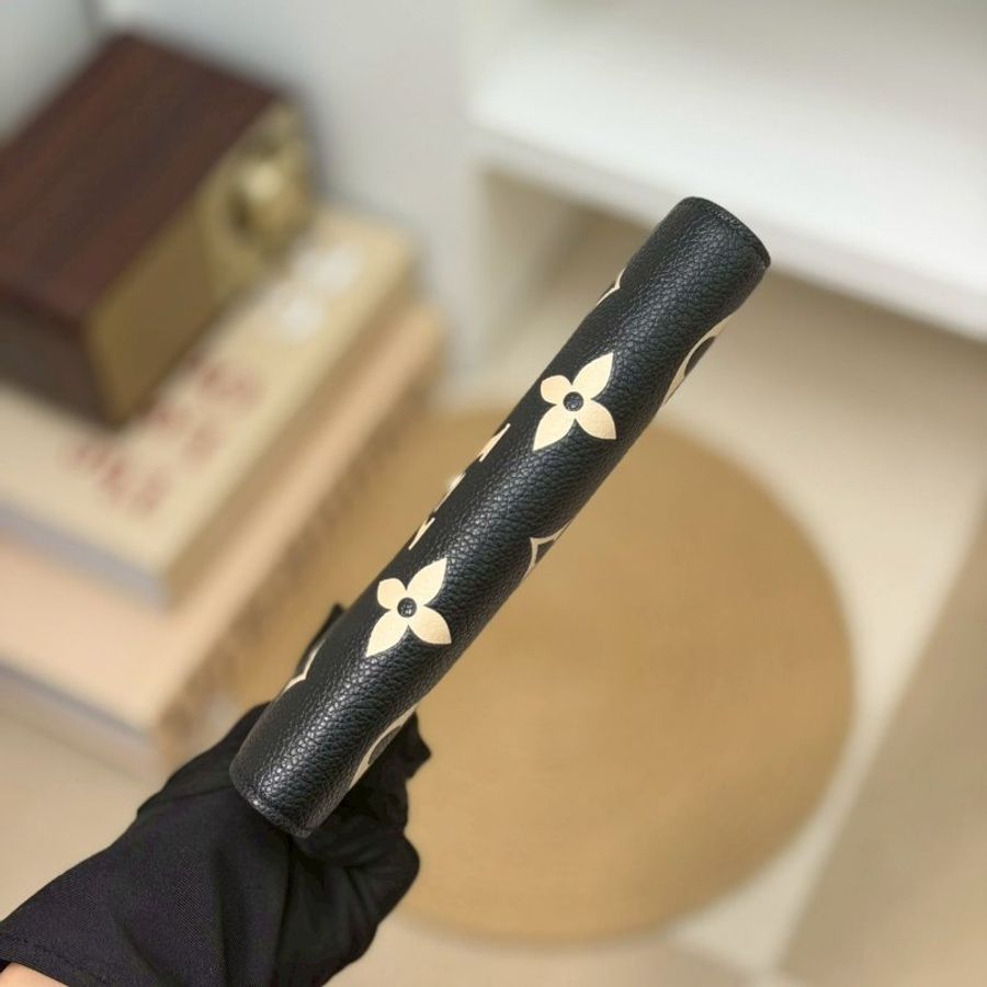 (激新✨還有皮香!)🏷LV 路易威登.Emilie 壓紋長夾 M83138 芯片款-13