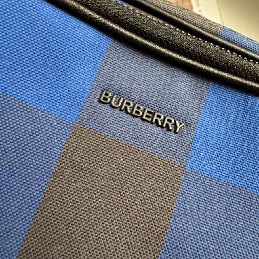✨閒置99成新 BURBERRY 藍灰拼黑色多功能相機包 外出包-3