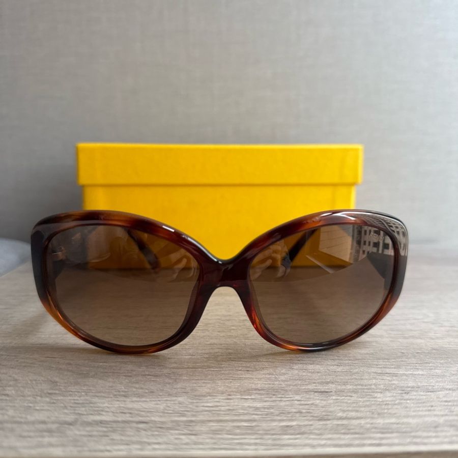 FENDI 墨鏡-7