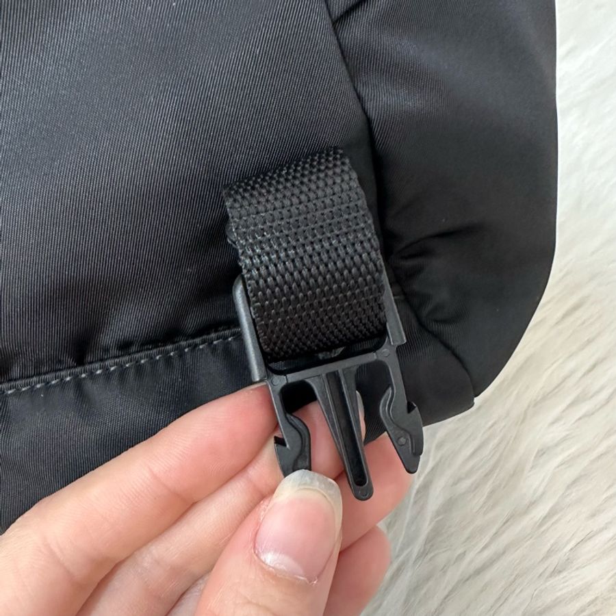 Prada 2VD052 黑尼龍斜背包 郵差包-65
