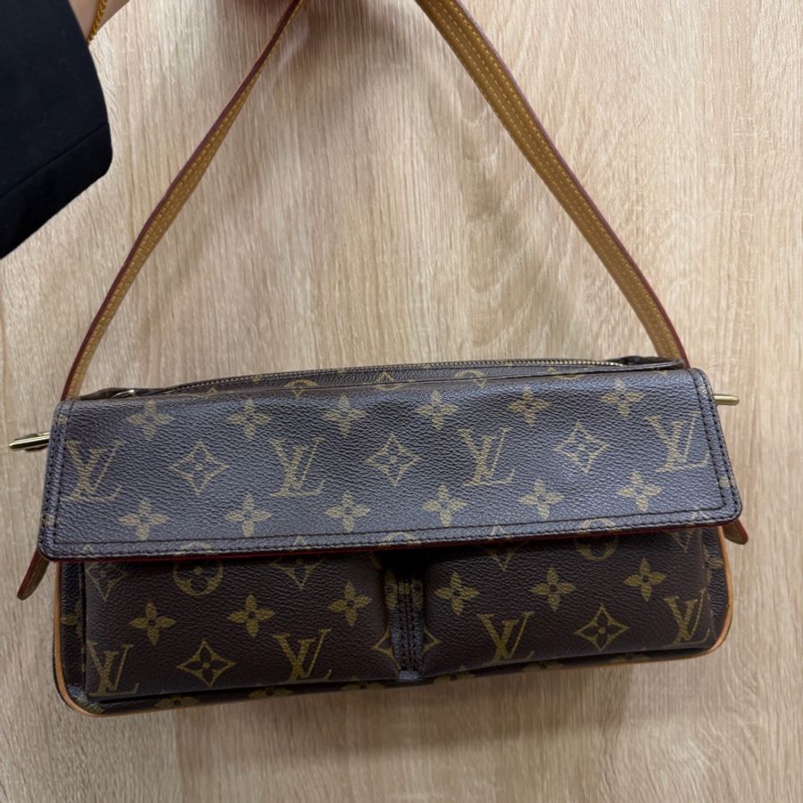 LV 原花金釦Viva Cite MM手提肩背包M51164-0