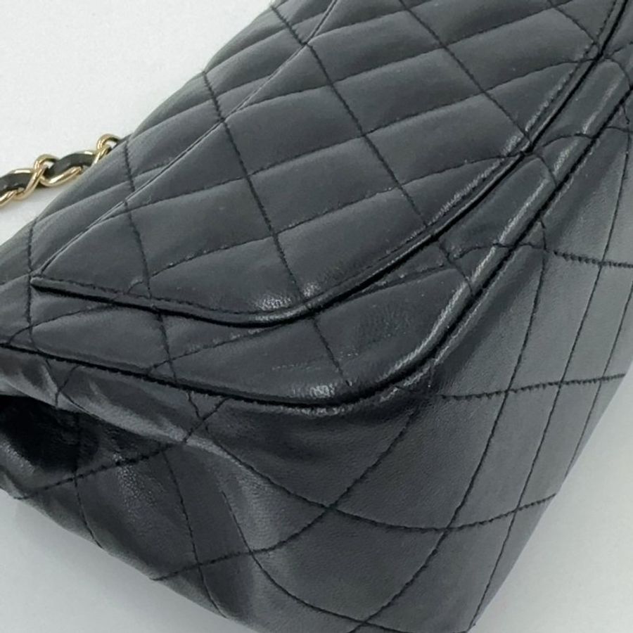 CHANEL黑色羊皮金鍊菱格方胖A35200-18