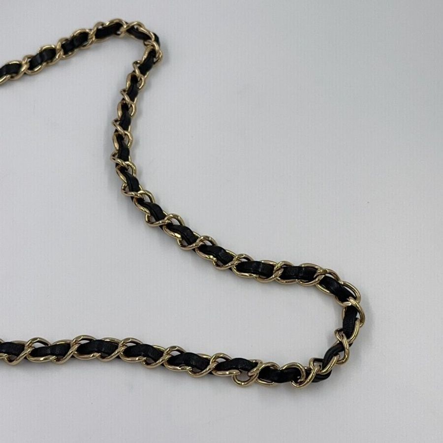 CHANEL黑色羊皮金鍊菱格方胖A35200-23